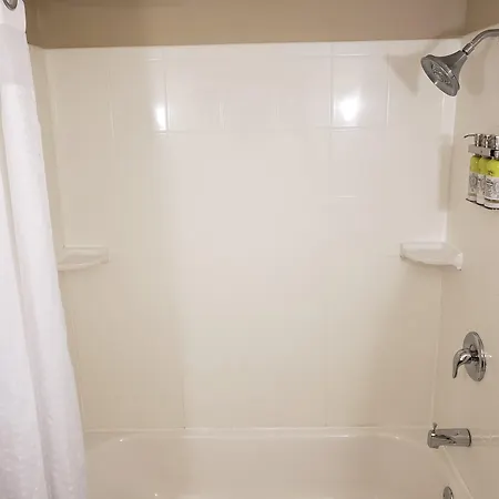 Holiday Inn Express Hotel Pittsburgh-North/Harmarville By Ihg Esterno foto